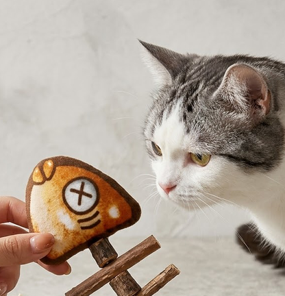 Zylotixcosh Cat Toy Silvervine Wood Fish Bone Simulation Roasted Fish Chew Toy for Teeth Cleaning and Boredom Relief